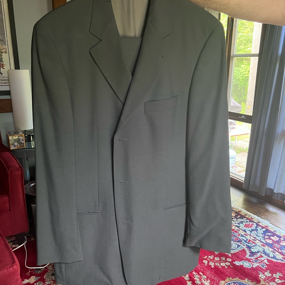 Late 90’s Classic Hugo Boss Charcoal Gray Men's Suit